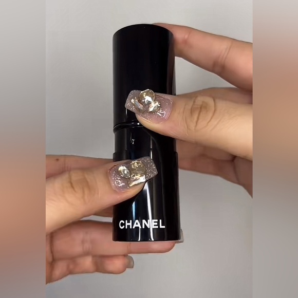 🌸Chanel Les Beiges Retractable Kabuki Brush NEW AND PHOLD POUNCH 🌸 - Picture 12 of 14